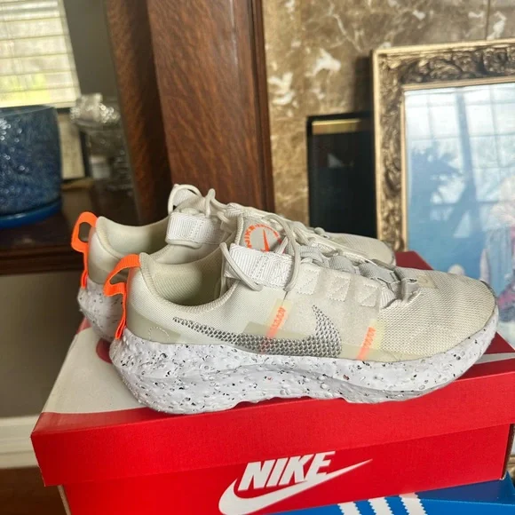 Nike Crater Impact Sneakers Women’s 7.5 Cream Sustainable Running Shoes - Picture 7 of 8